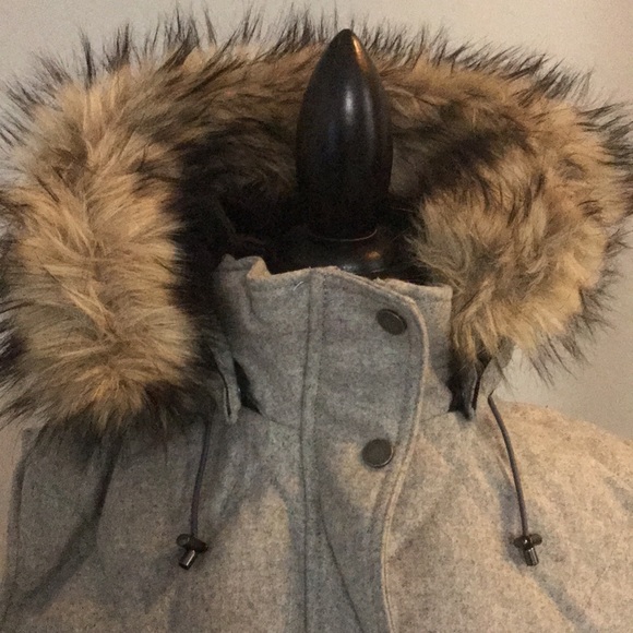 LANDS END 🆕 *NWOT* FAUX FUR DOWN VEST LIGHT GREY HEATHER Size 3X / 24W-26W - Picture 2 of 11